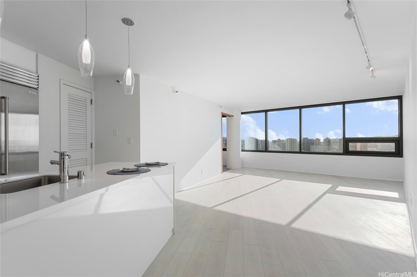 Nauru Tower condo # 3607, Honolulu, Hawaii - photo 2 of 15