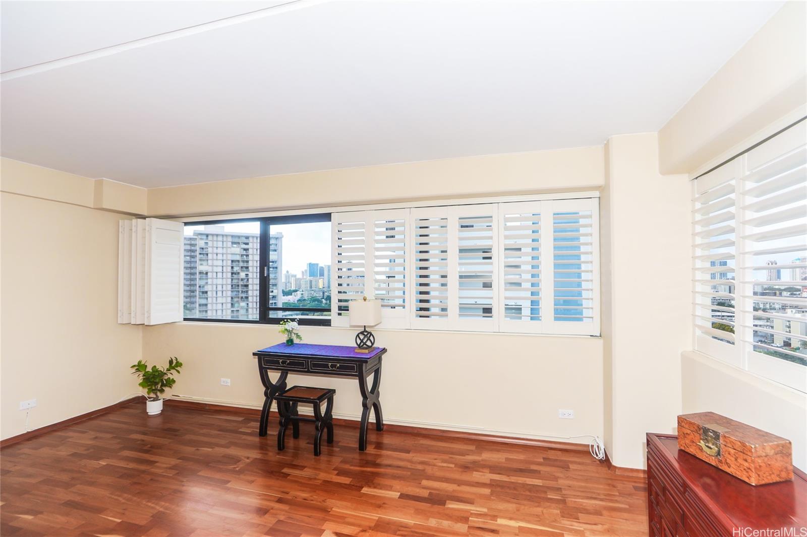 Makiki Regent condo # PH2, Honolulu, Hawaii - photo 11 of 25