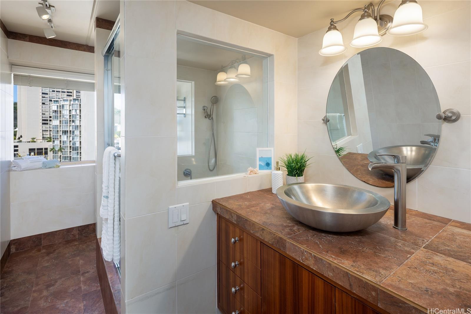 Makiki Regent condo # PH2, Honolulu, Hawaii - photo 13 of 25