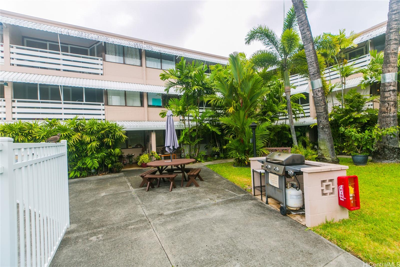 1330 Wilder condo # 212, Honolulu, Hawaii - photo 22 of 25