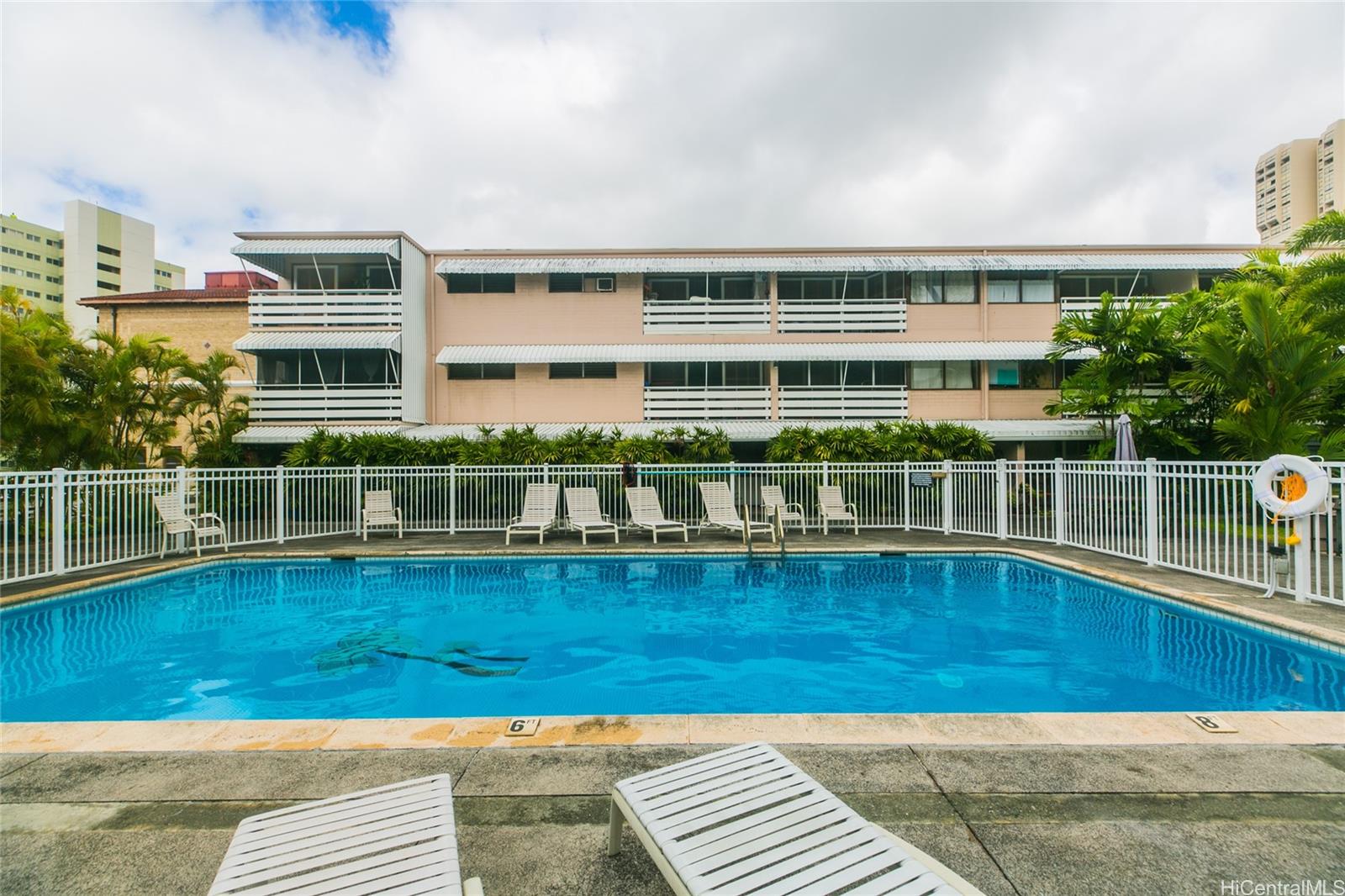 1330 Wilder condo # 212, Honolulu, Hawaii - photo 15 of 24