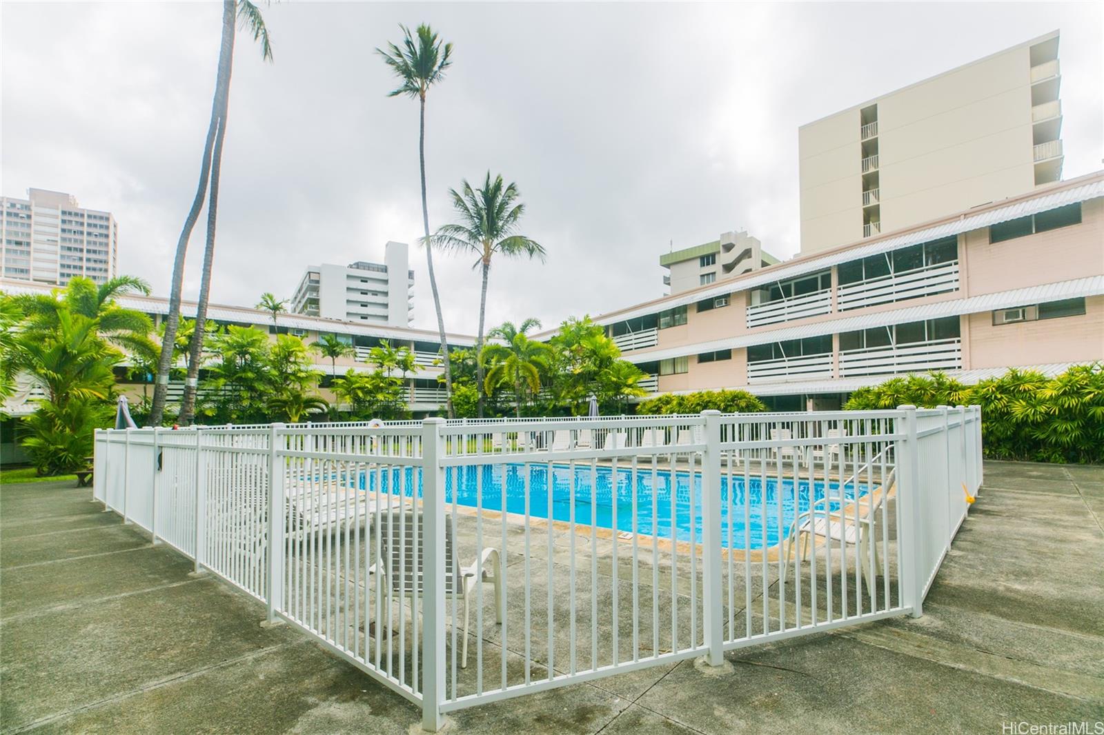 1330 Wilder condo # 212, Honolulu, Hawaii - photo 17 of 24