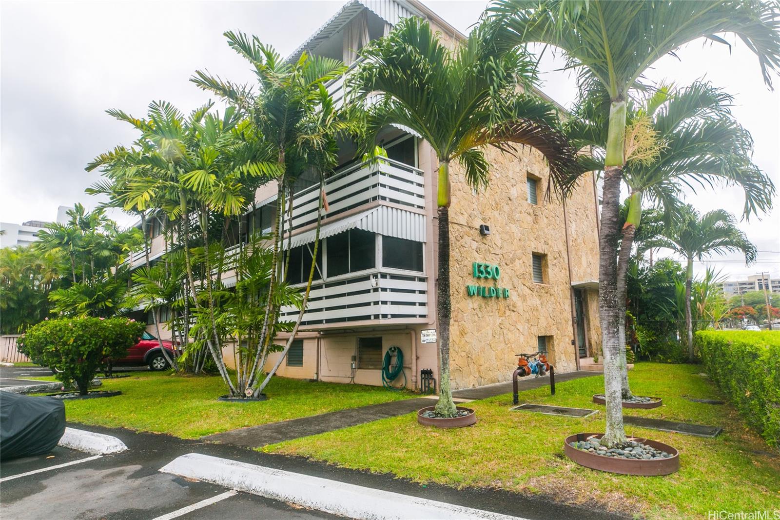 1330 Wilder condo # 212, Honolulu, Hawaii - photo 24 of 24