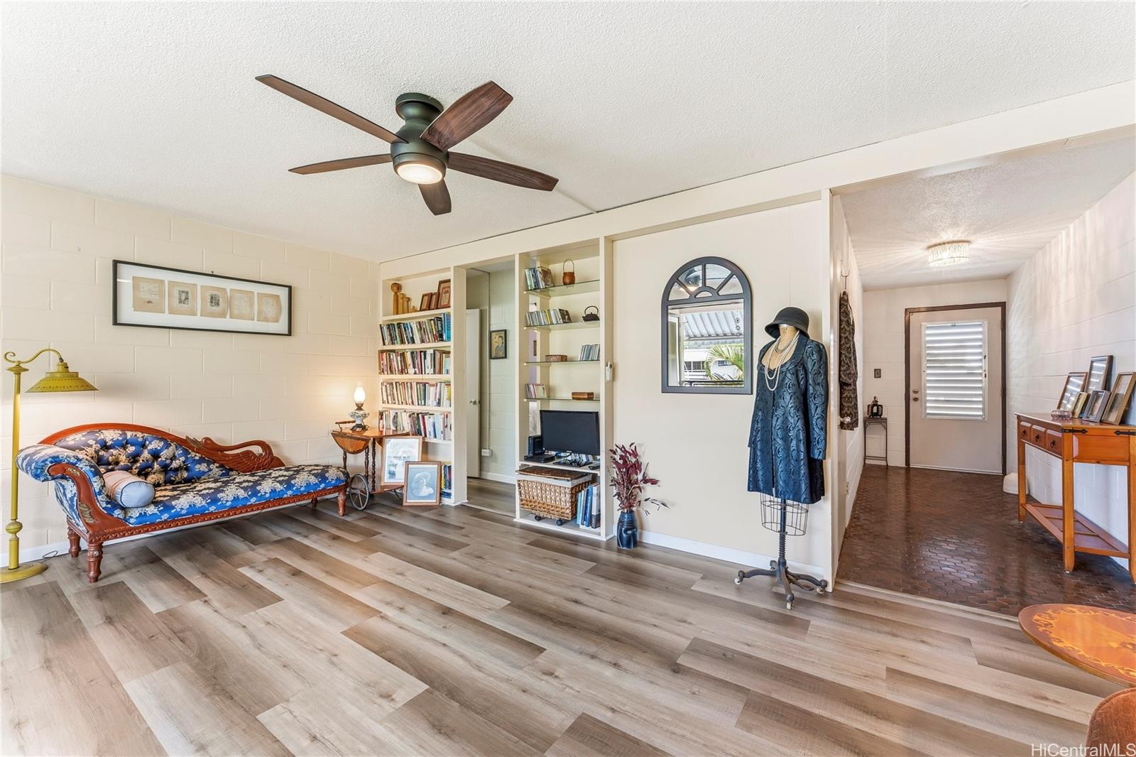 1330 Wilder condo # 306, Honolulu, Hawaii - photo 2 of 25