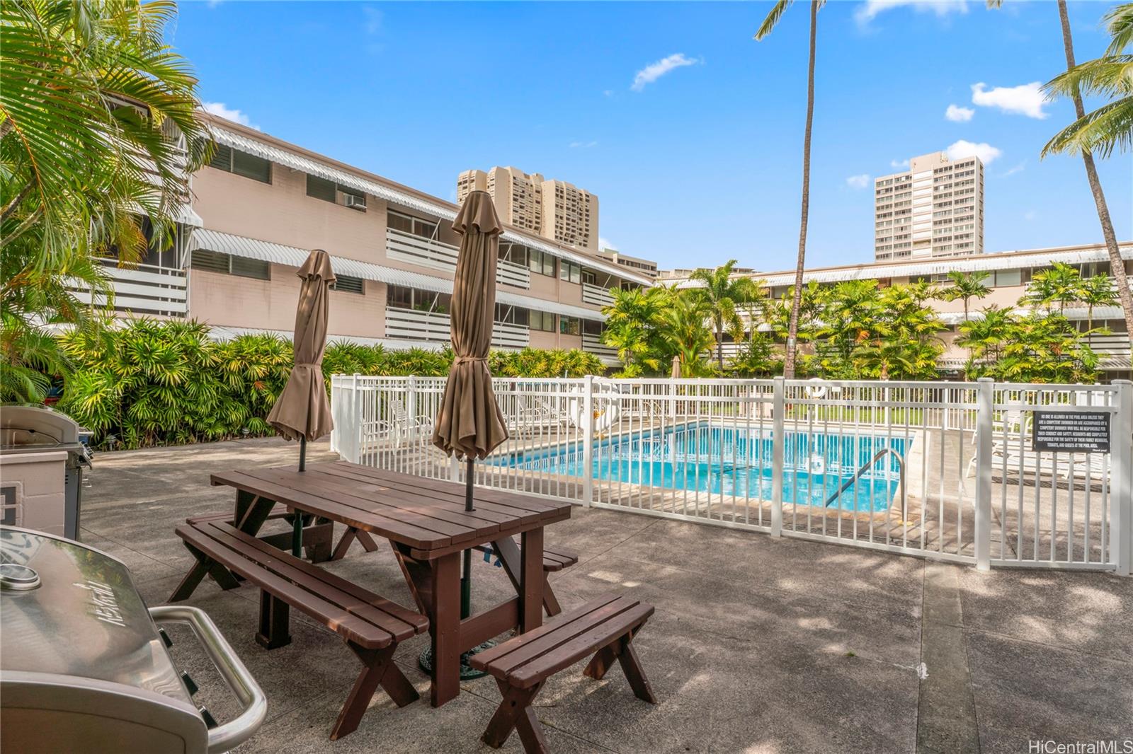 1330 Wilder condo # 306, Honolulu, Hawaii - photo 19 of 25