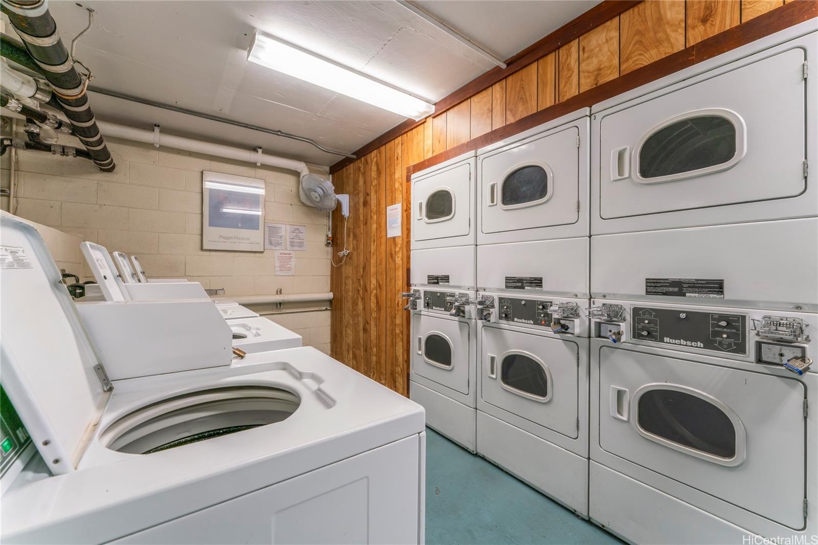 1330 Wilder condo # 306, Honolulu, Hawaii - photo 23 of 25