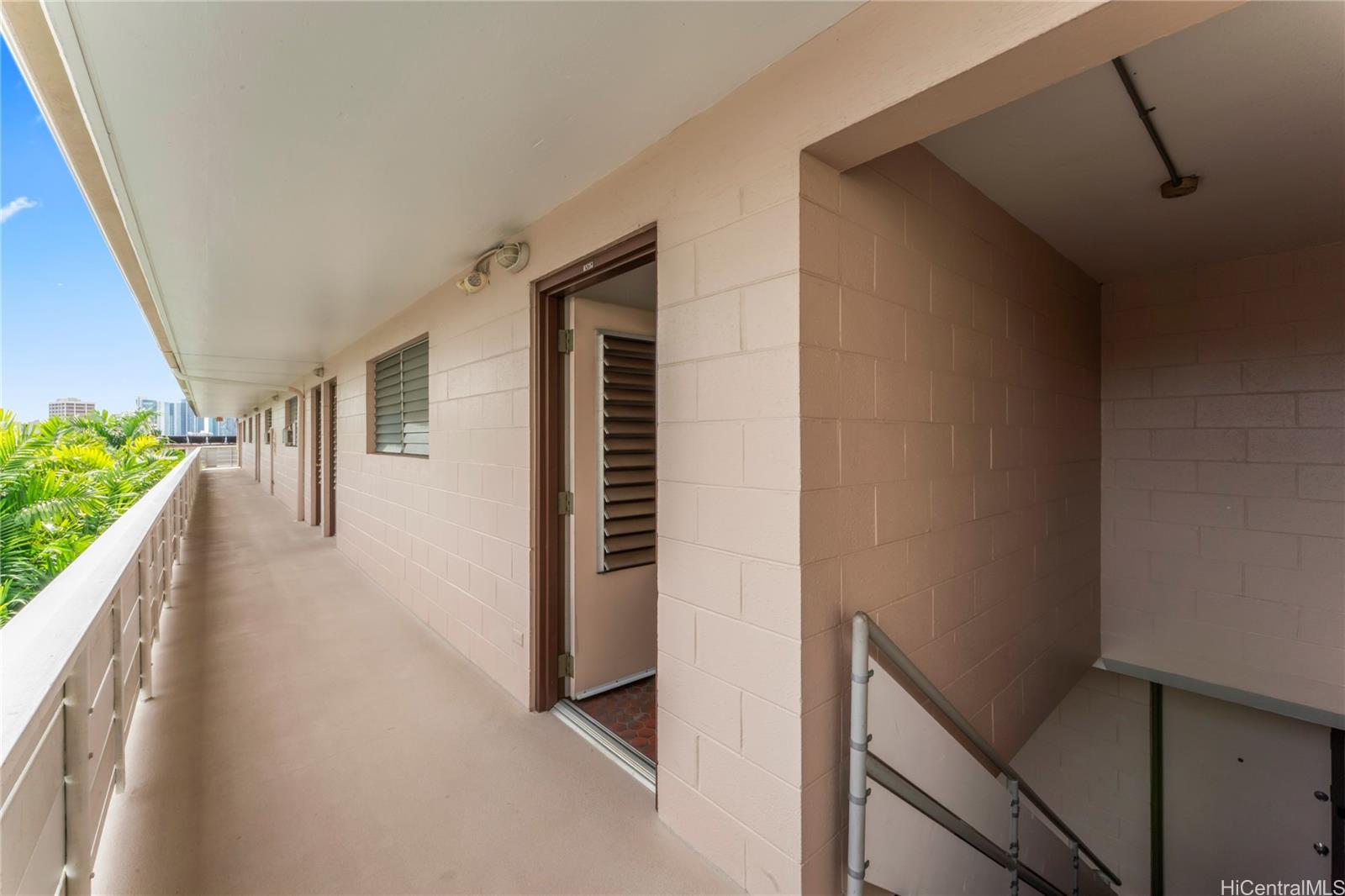 1330 Wilder condo # 306, Honolulu, Hawaii - photo 24 of 25