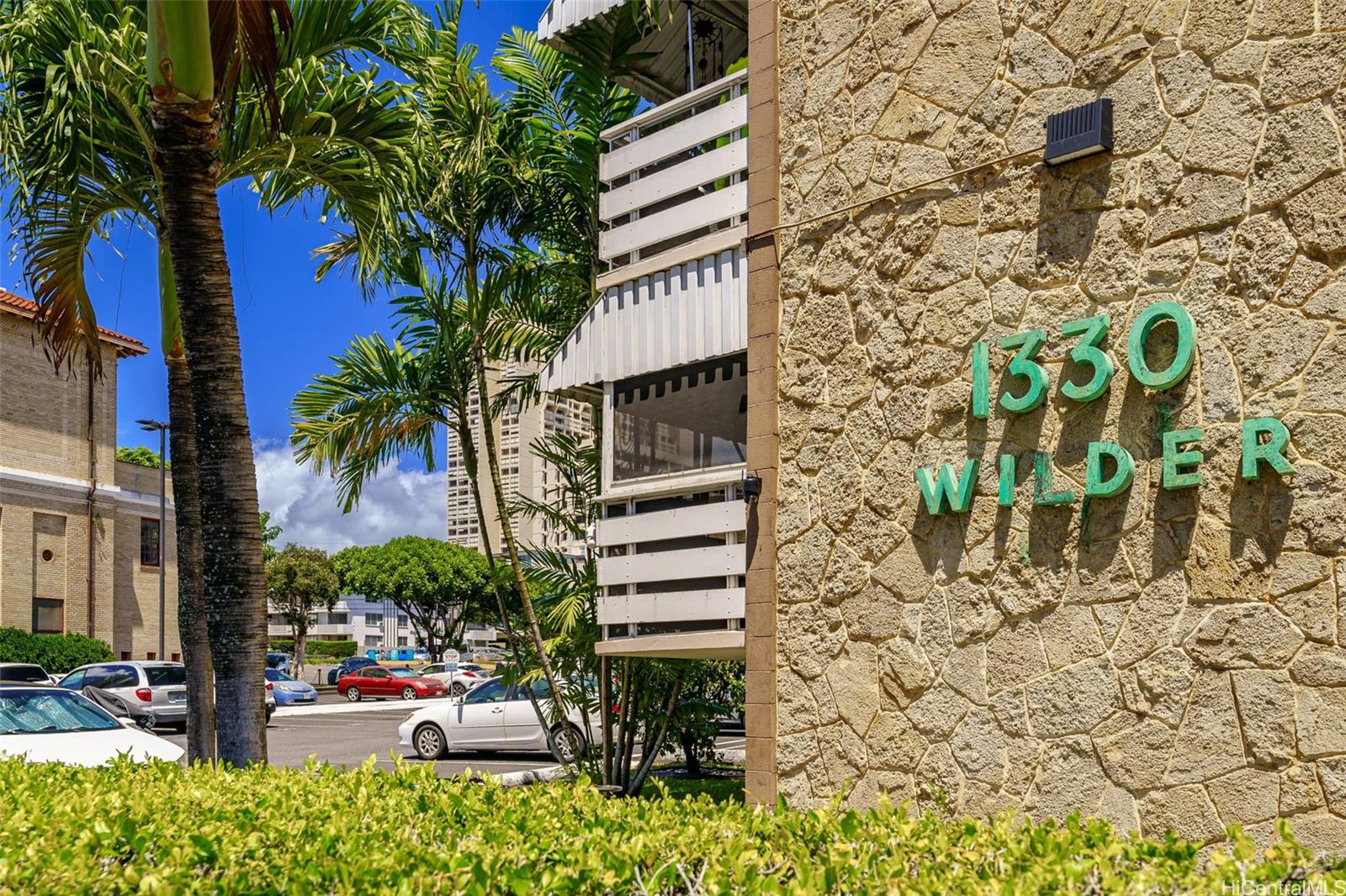 1330 Wilder condo # 321, Honolulu, Hawaii - photo 19 of 25