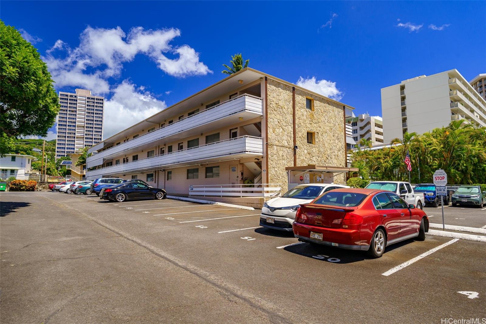 1330 Wilder condo # 321, Honolulu, Hawaii - photo 20 of 25