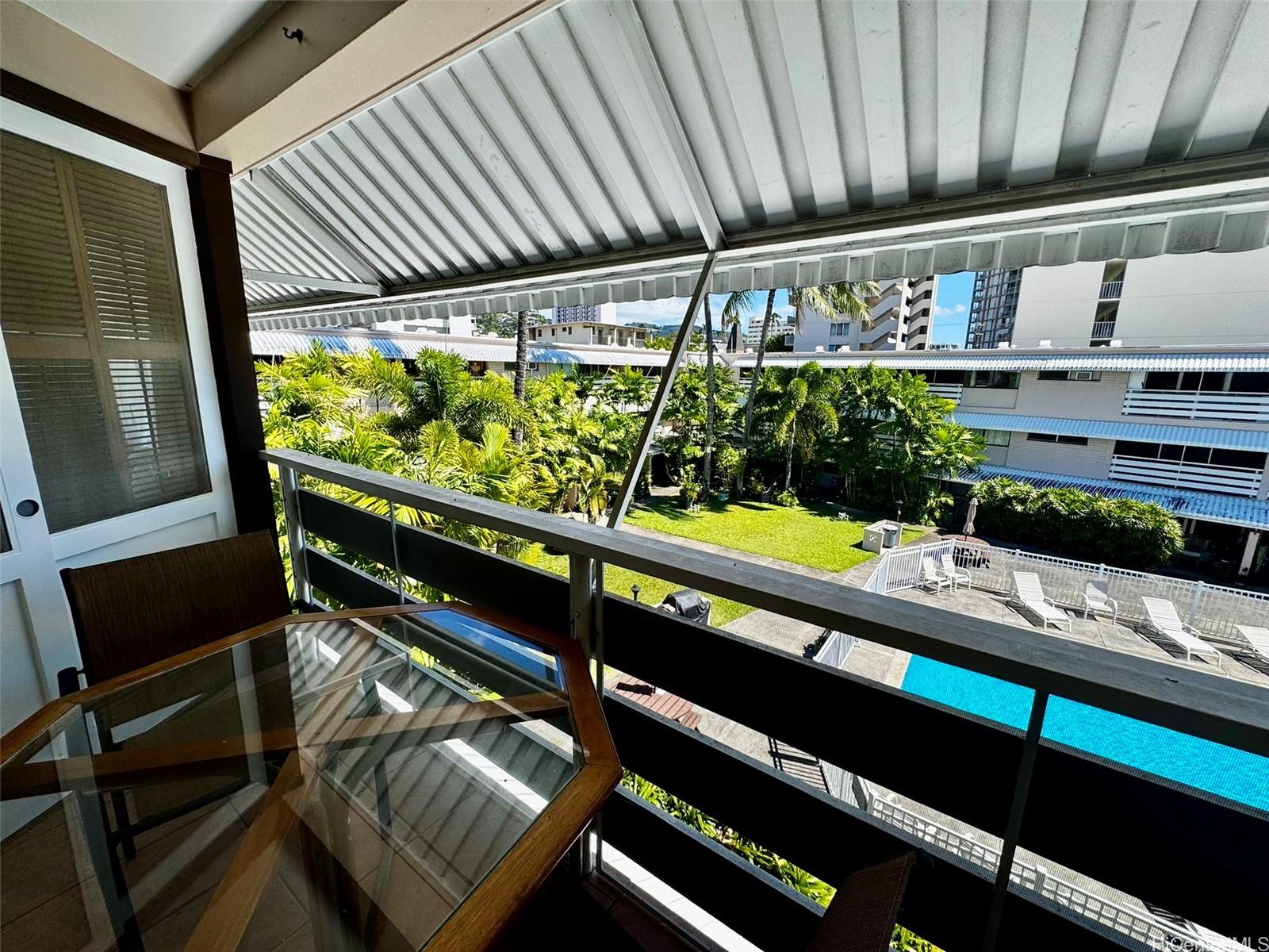 1330 Wilder Ave Honolulu - Rental - photo 9 of 17