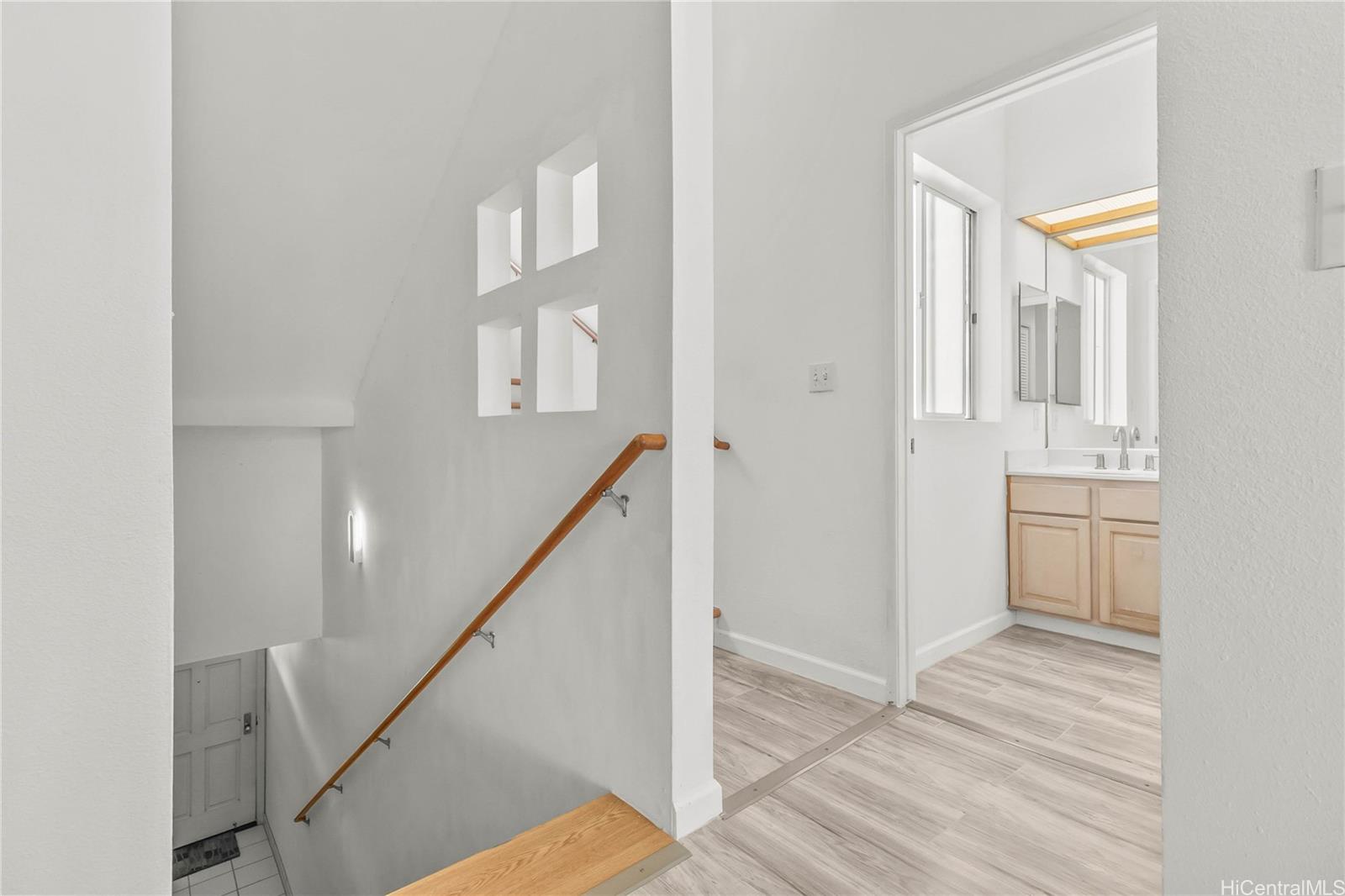 1337 Moanalualani Way townhouse # #11B, Honolulu, Hawaii - photo 8 of 15