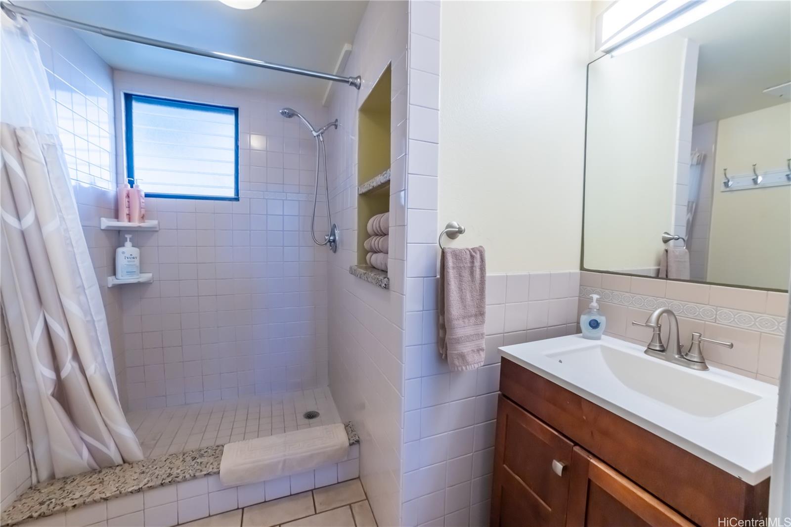 Waikiki Grand Hotel condo # 219, Honolulu, Hawaii - photo 10 of 16