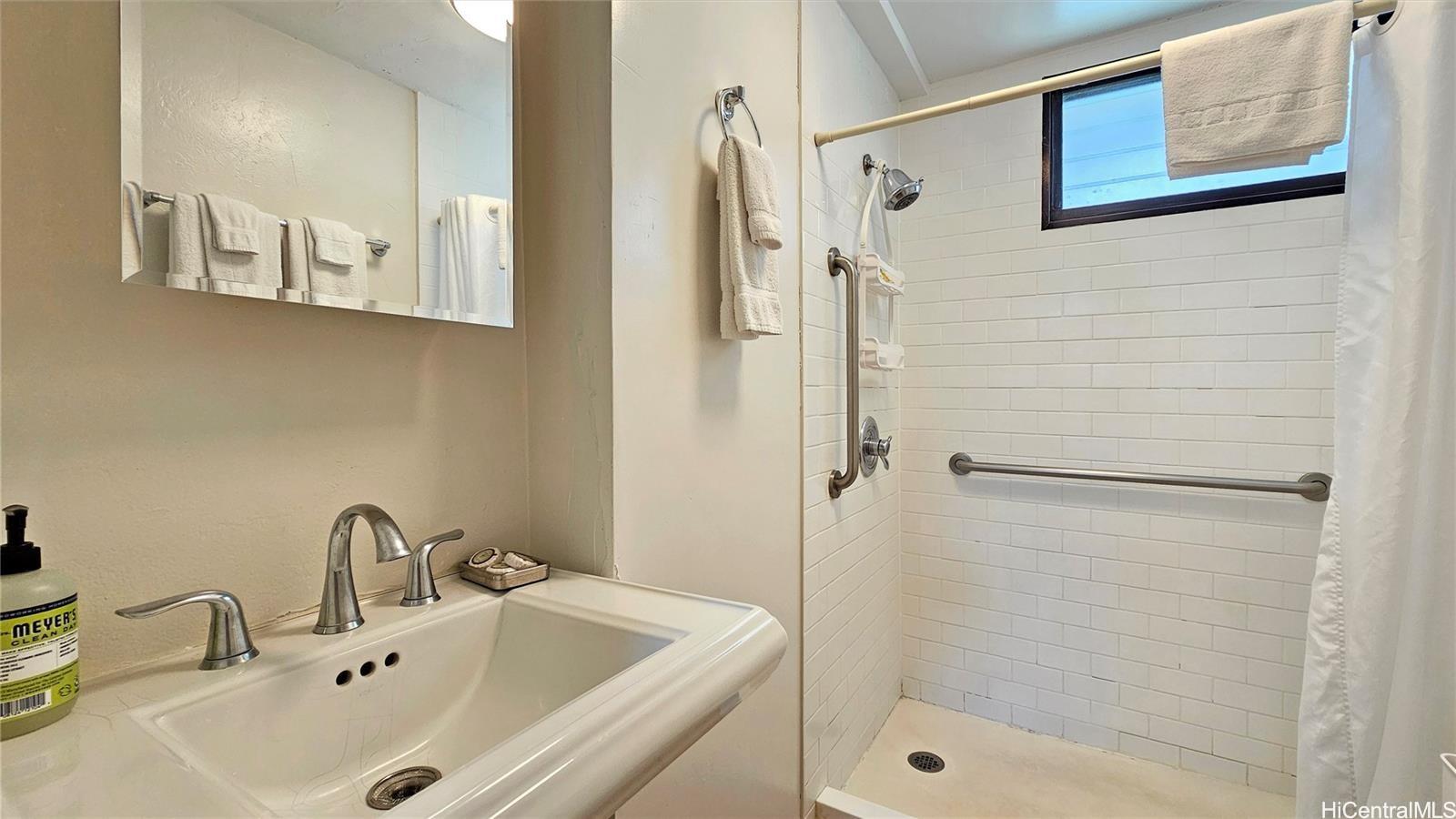 Waikiki Grand Hotel condo # 220, Honolulu, Hawaii - photo 12 of 21