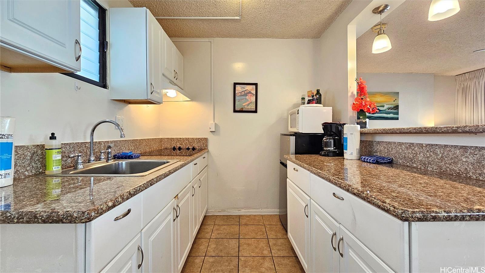 Waikiki Grand Hotel condo # 220, Honolulu, Hawaii - photo 5 of 21