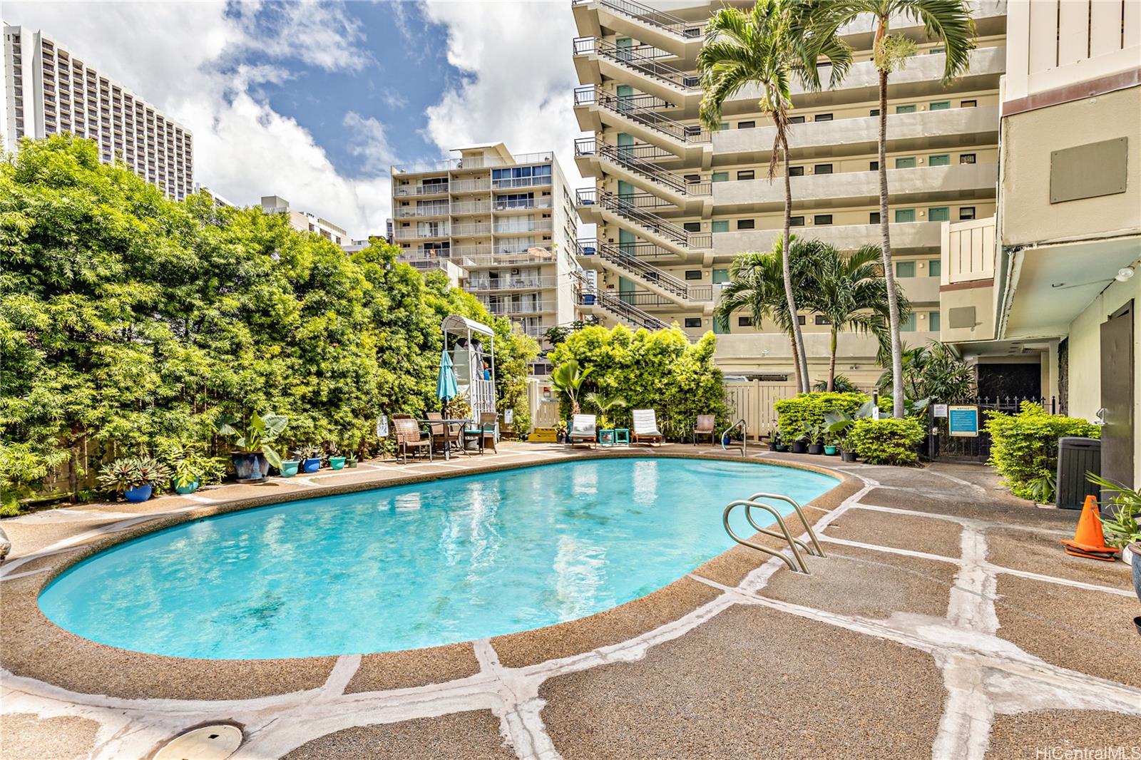 Waikiki Grand Hotel condo # 303, Honolulu, Hawaii - photo 25 of 25