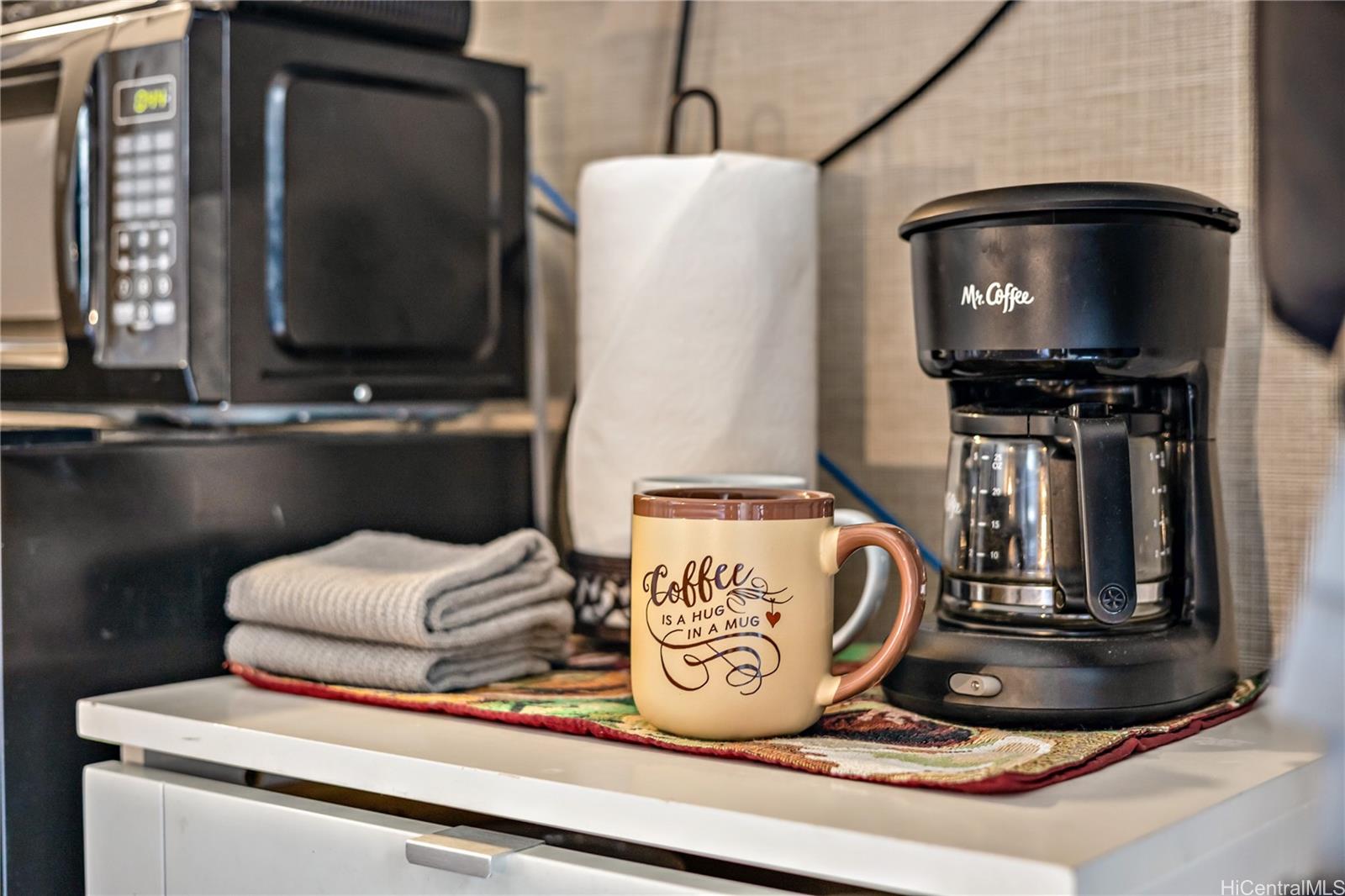 Waikiki Grand Hotel condo # 303, Honolulu, Hawaii - photo 12 of 25