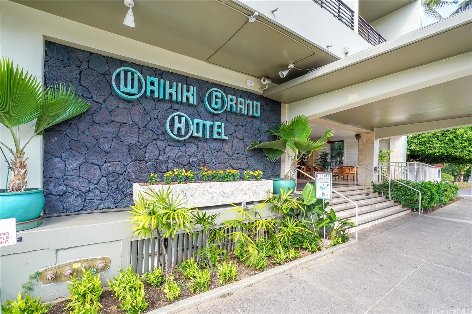 Waikiki Grand Hotel condo # 316, Honolulu, Hawaii - photo 11 of 19