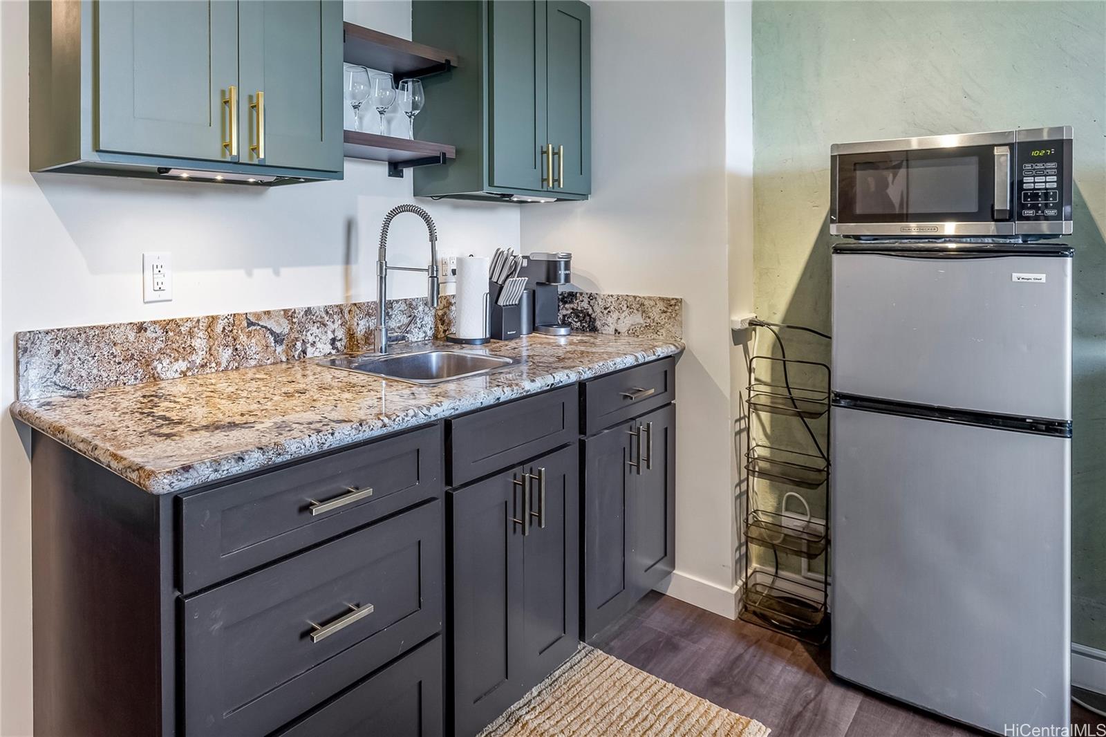 Waikiki Grand Hotel condo # 316, Honolulu, Hawaii - photo 5 of 19