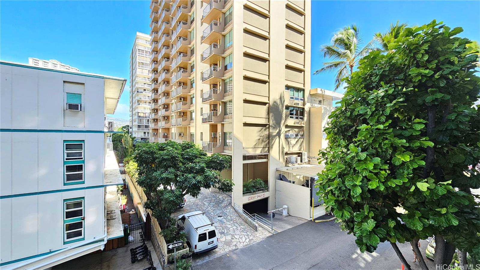 Waikiki Grand Hotel condo # 321, Honolulu, Hawaii - photo 12 of 25