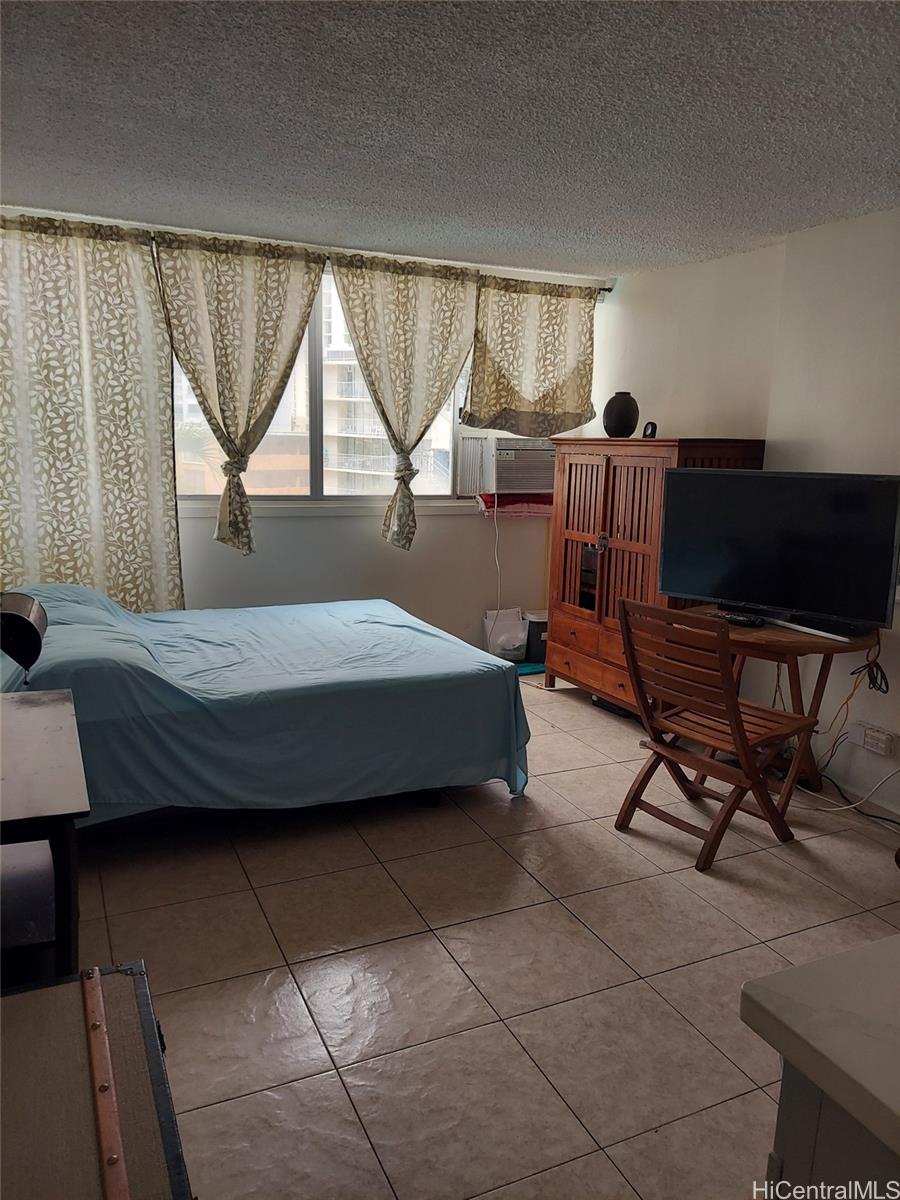 Waikiki Grand Hotel condo # 405, Honolulu, Hawaii - photo 6 of 14