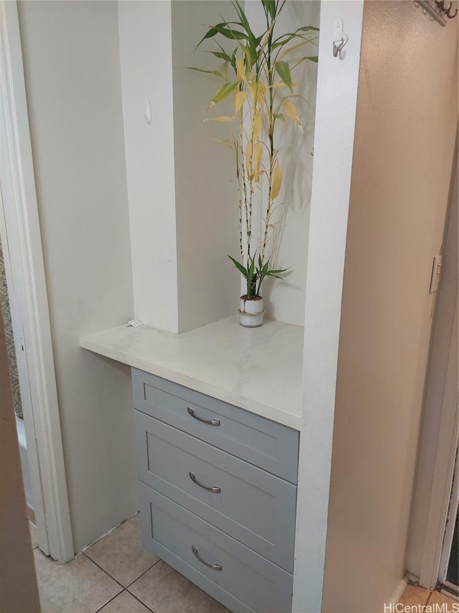 Waikiki Grand Hotel condo # 405, Honolulu, Hawaii - photo 9 of 14