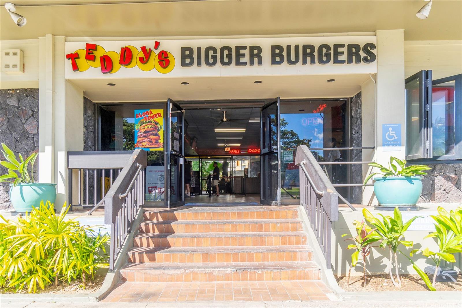 Waikiki Grand Hotel condo # 501, Honolulu, Hawaii - photo 24 of 25