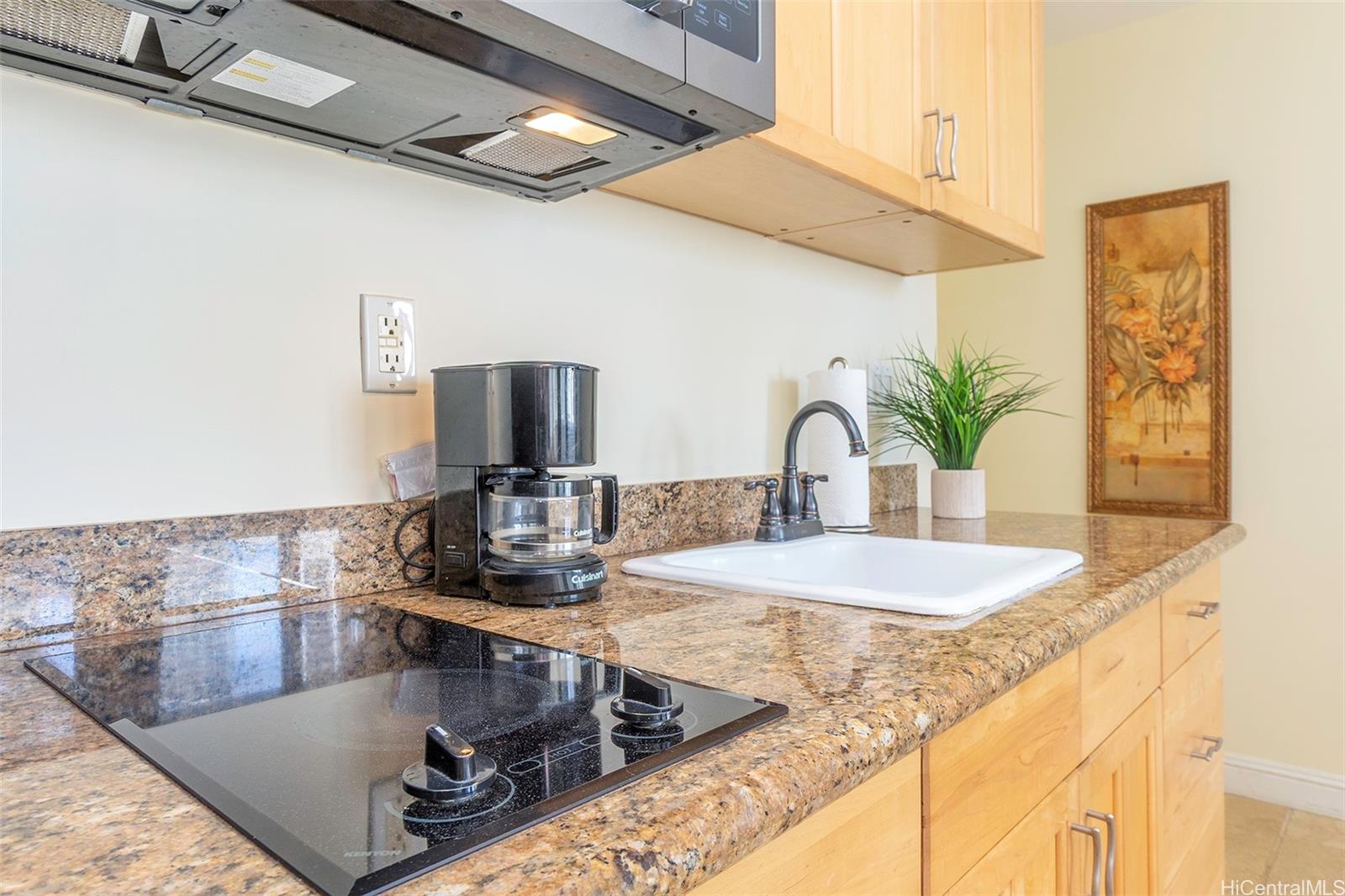 Waikiki Grand Hotel condo # 501, Honolulu, Hawaii - photo 5 of 25