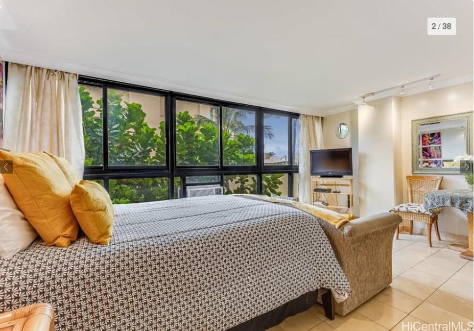 Waikiki Grand Hotel condo # 518, Honolulu, Hawaii - photo 5 of 14