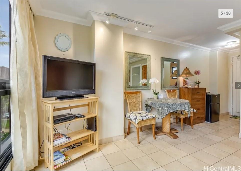 Waikiki Grand Hotel condo # 518, Honolulu, Hawaii - photo 8 of 14