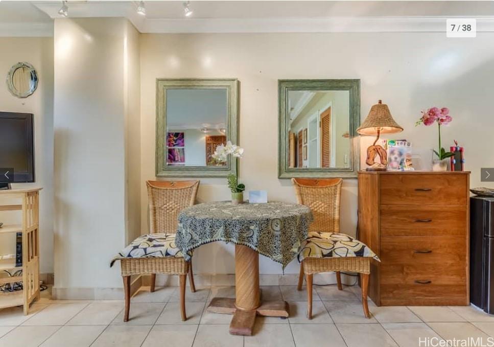 Waikiki Grand Hotel condo # 518, Honolulu, Hawaii - photo 9 of 14