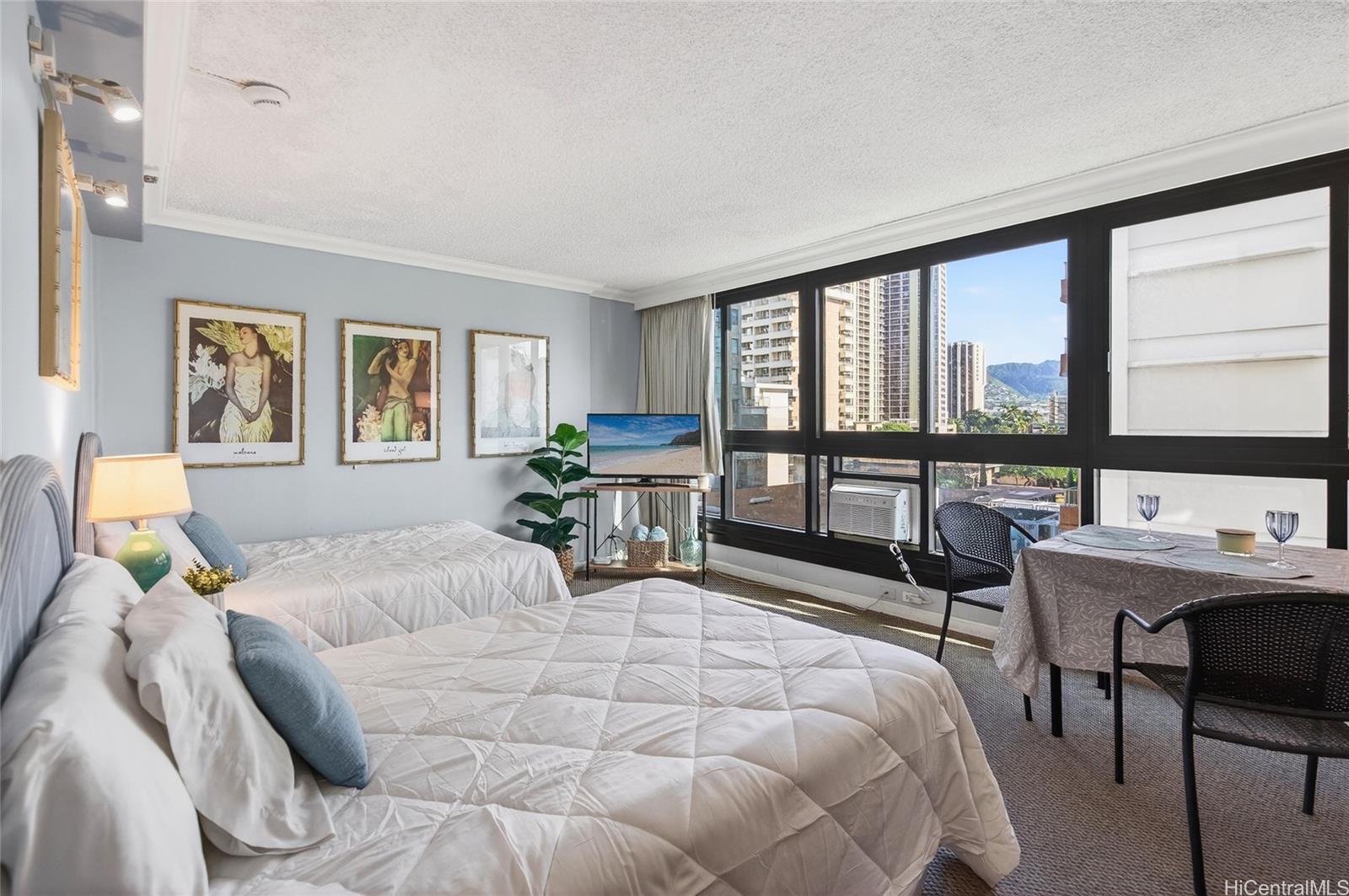 Waikiki Grand Hotel condo # 618, Honolulu, Hawaii - photo 3 of 21