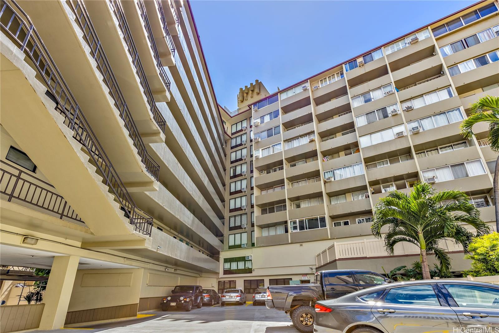 Waikiki Grand Hotel condo # 700, Honolulu, Hawaii - photo 16 of 24