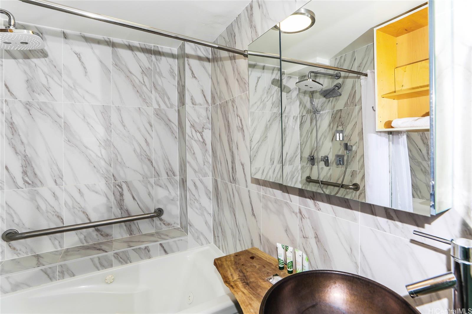 Waikiki Grand Hotel condo # 716, Honolulu, Hawaii - photo 11 of 24