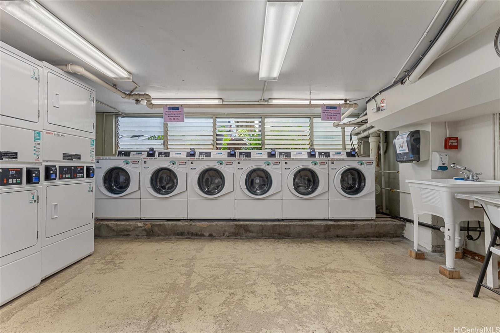 Waikiki Grand Hotel condo # 800, Honolulu, Hawaii - photo 14 of 23