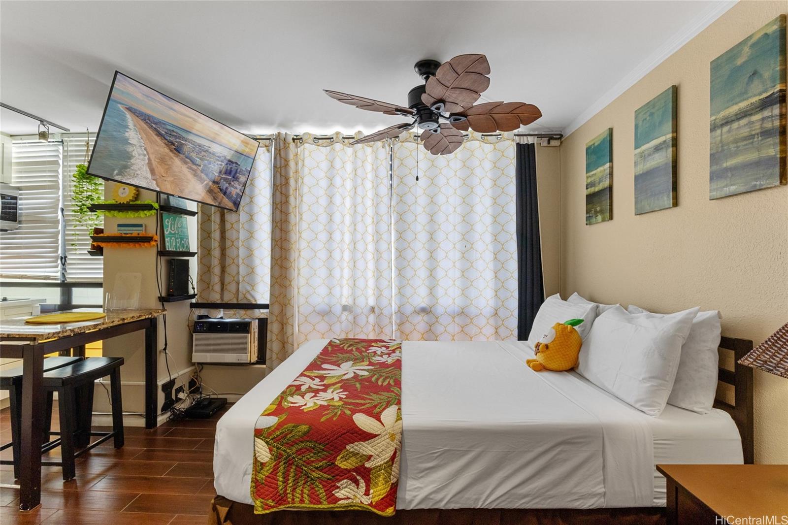 Waikiki Grand Hotel condo # 800, Honolulu, Hawaii - photo 21 of 23