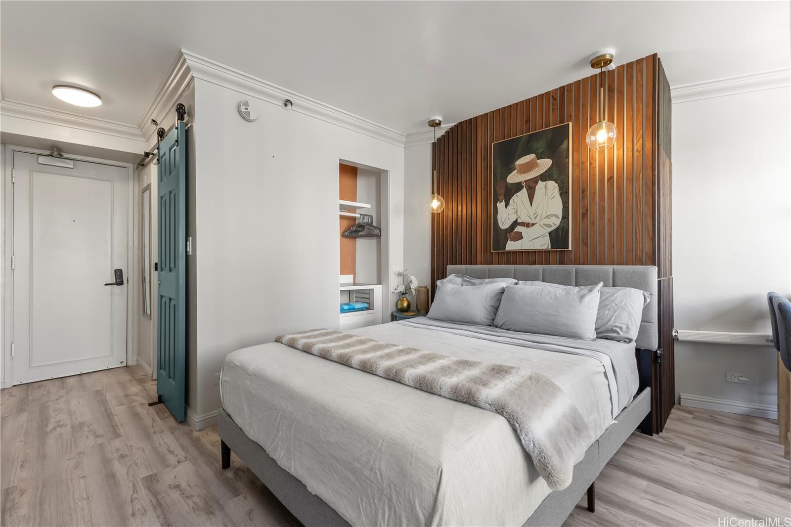 Waikiki Grand Hotel condo # 906, Honolulu, Hawaii - photo 3 of 21