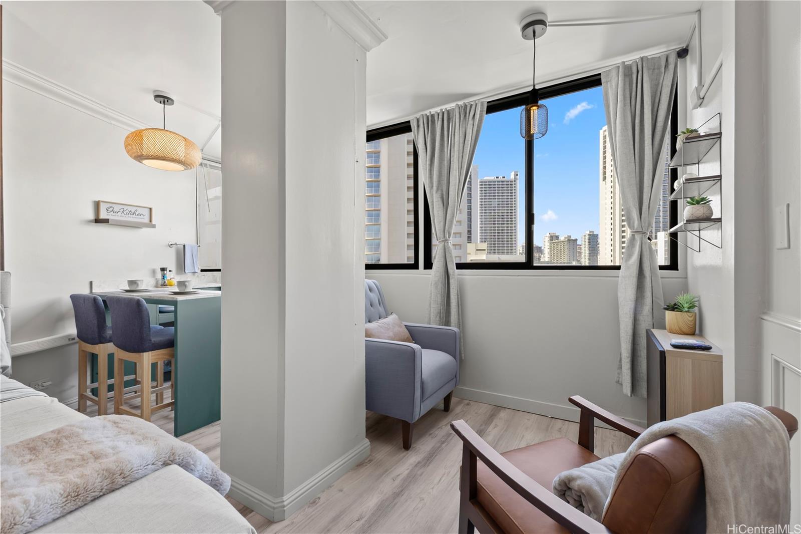 Waikiki Grand Hotel condo # 906, Honolulu, Hawaii - photo 6 of 21