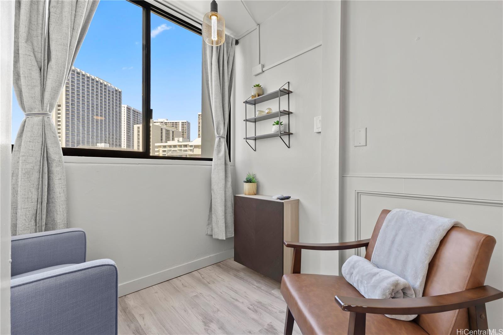 Waikiki Grand Hotel condo # 906, Honolulu, Hawaii - photo 8 of 21