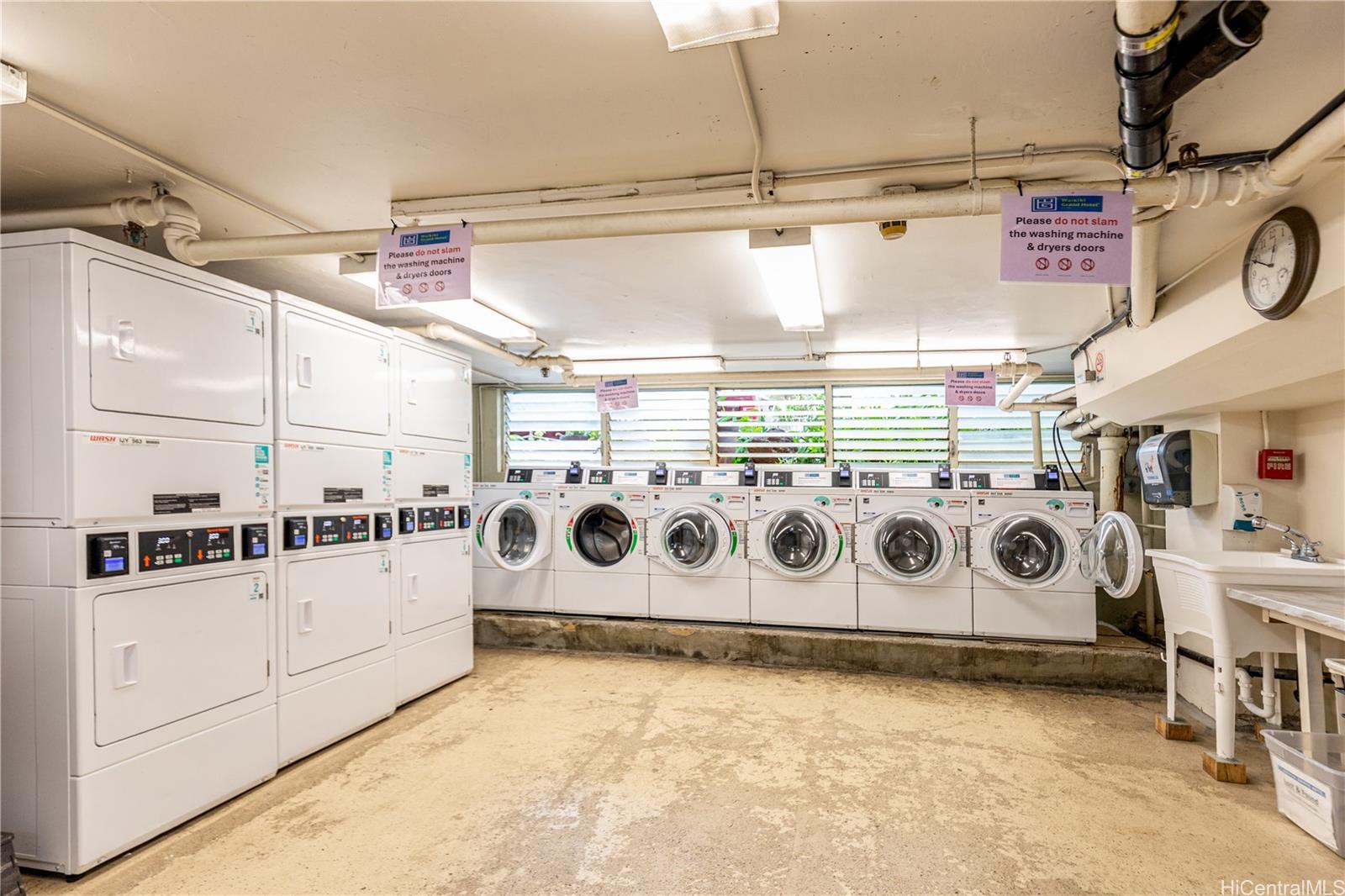 Waikiki Grand Hotel condo # 920, Honolulu, Hawaii - photo 16 of 21