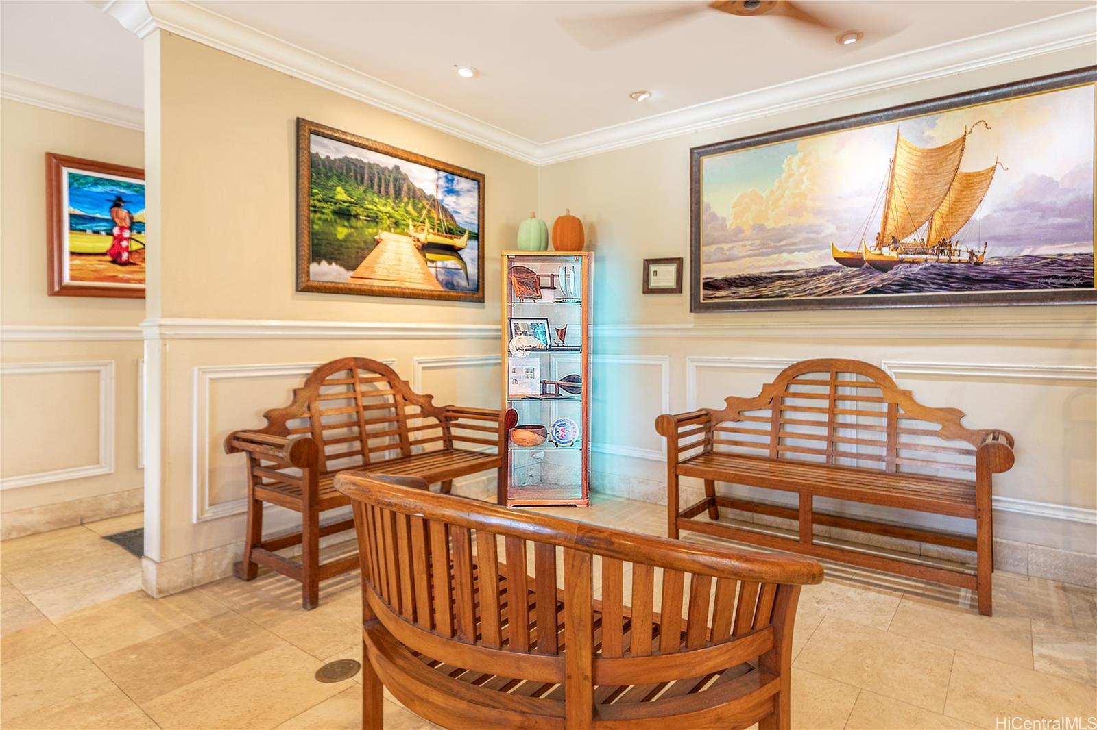 Waikiki Grand Hotel condo # 920, Honolulu, Hawaii - photo 18 of 21