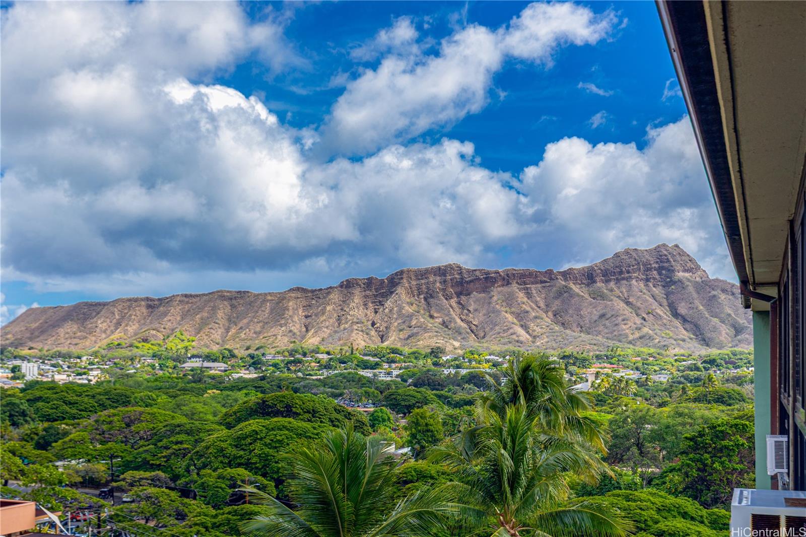 Waikiki Grand Hotel condo # 920, Honolulu, Hawaii - photo 3 of 21