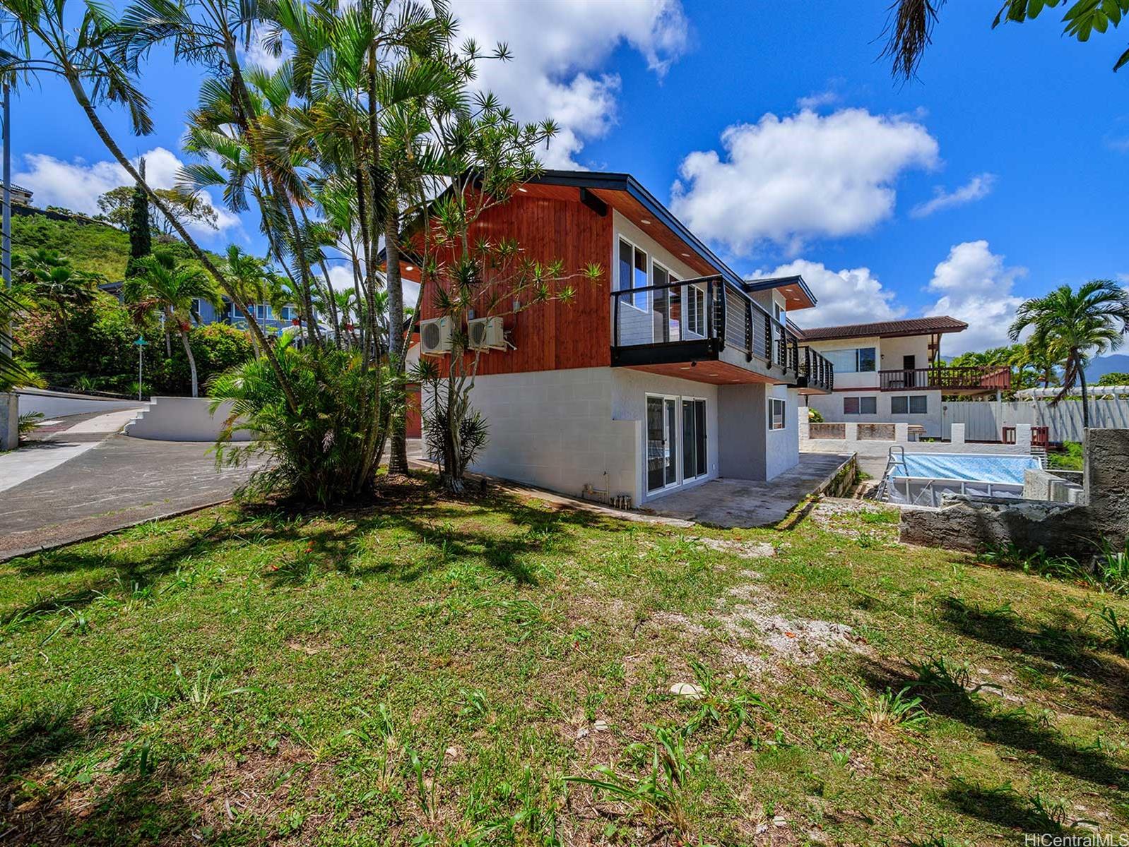 1340  Aupupu Street Hillcrest, Kailua home - photo 5 of 25