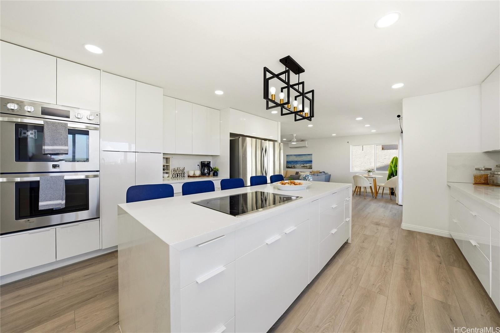 1340  Aupupu Street Hillcrest, Kailua home - photo 5 of 25