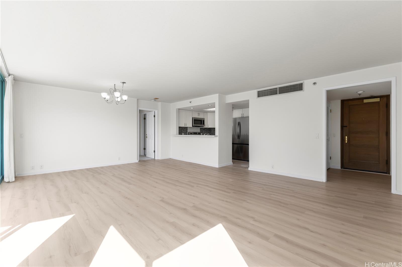 Uraku Tower Hawaii condo # 10C, Honolulu, Hawaii - photo 6 of 25