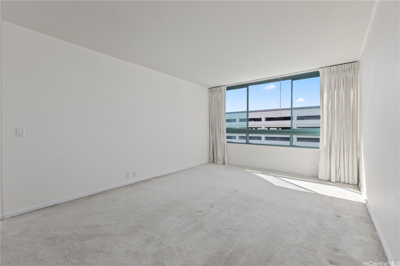 Uraku Tower Hawaii condo # 10C, Honolulu, Hawaii - photo 8 of 25