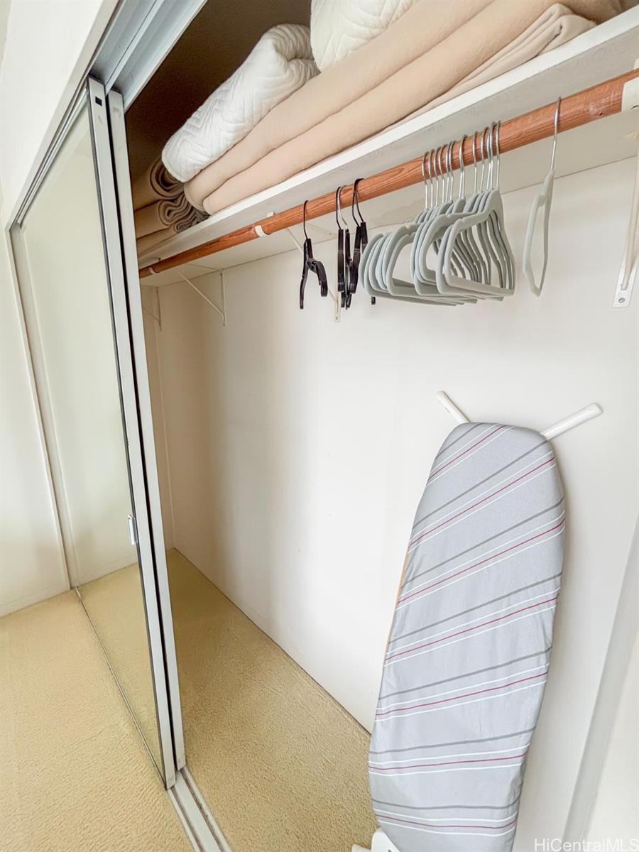 1341 Kapiolani Blvd Honolulu - Rental - photo 14 of 25