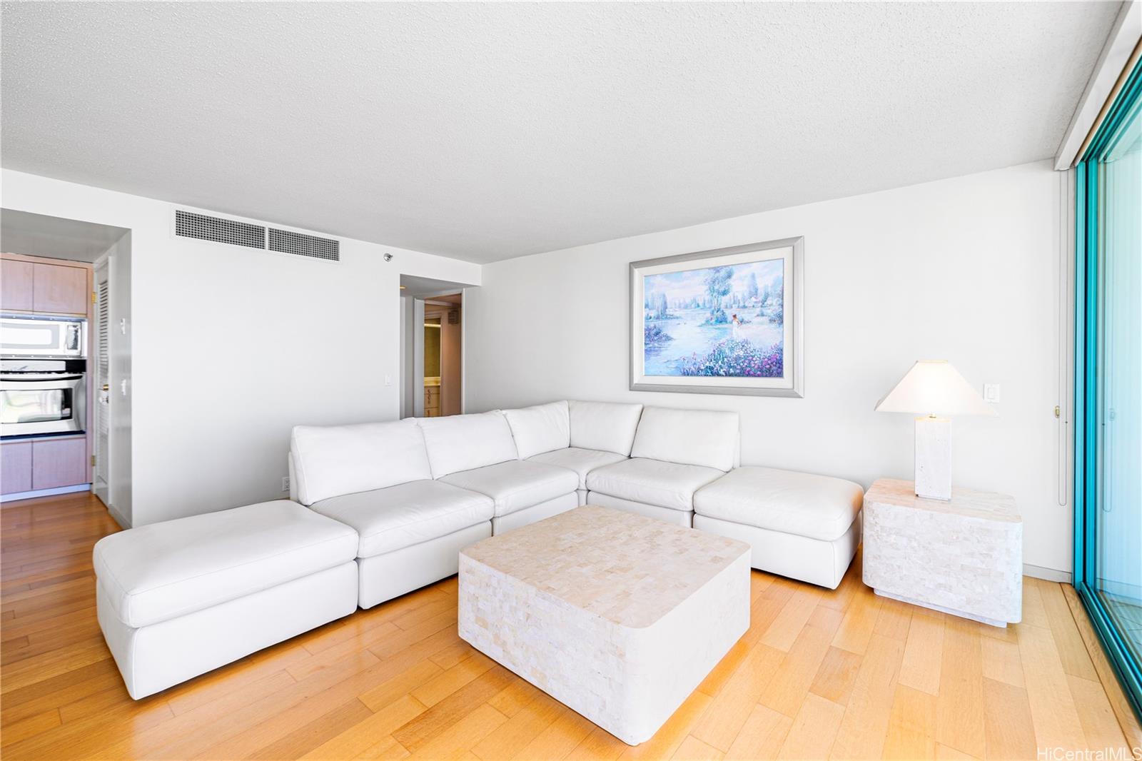 Uraku Tower Hawaii condo # 21A, Honolulu, Hawaii - photo 8 of 25