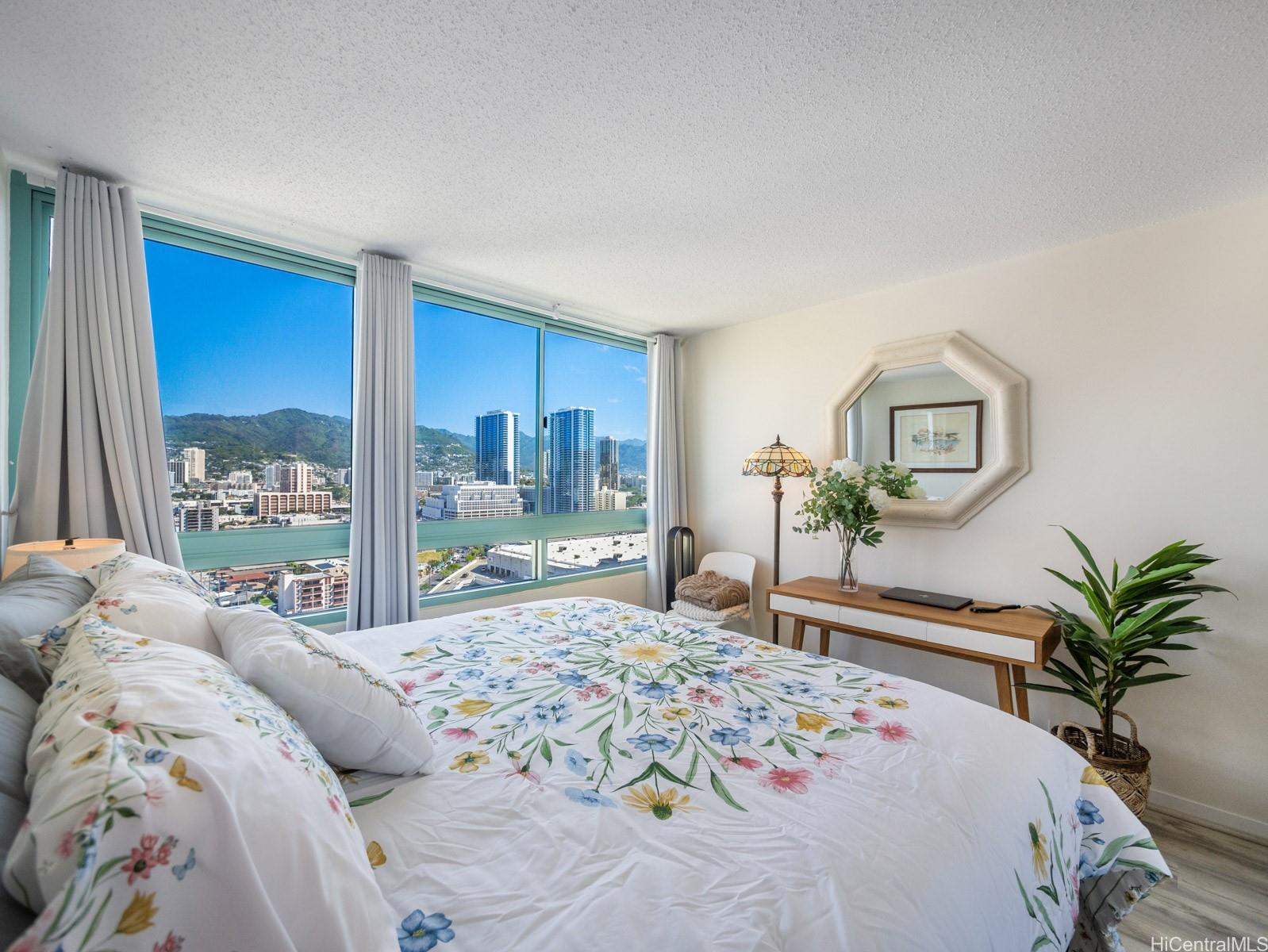 Uraku Tower Hawaii condo # 22D, Honolulu, Hawaii - photo 19 of 25