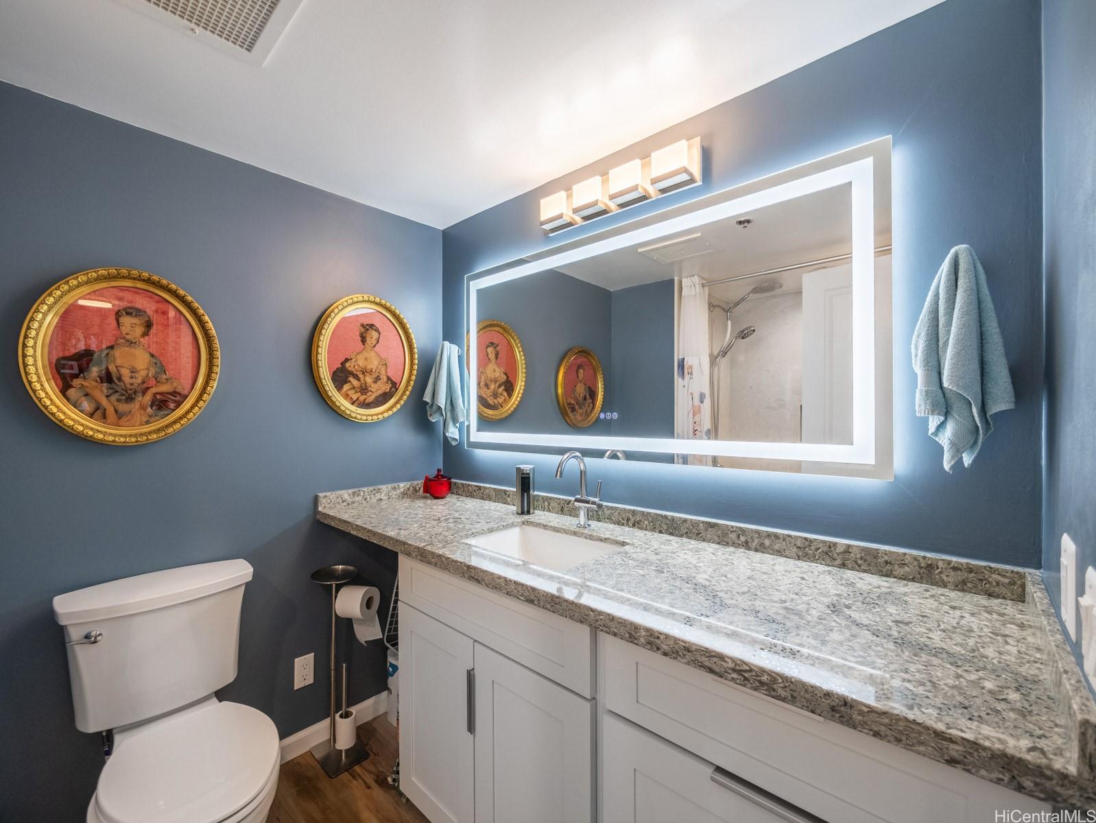 Uraku Tower Hawaii condo # 22D, Honolulu, Hawaii - photo 20 of 25