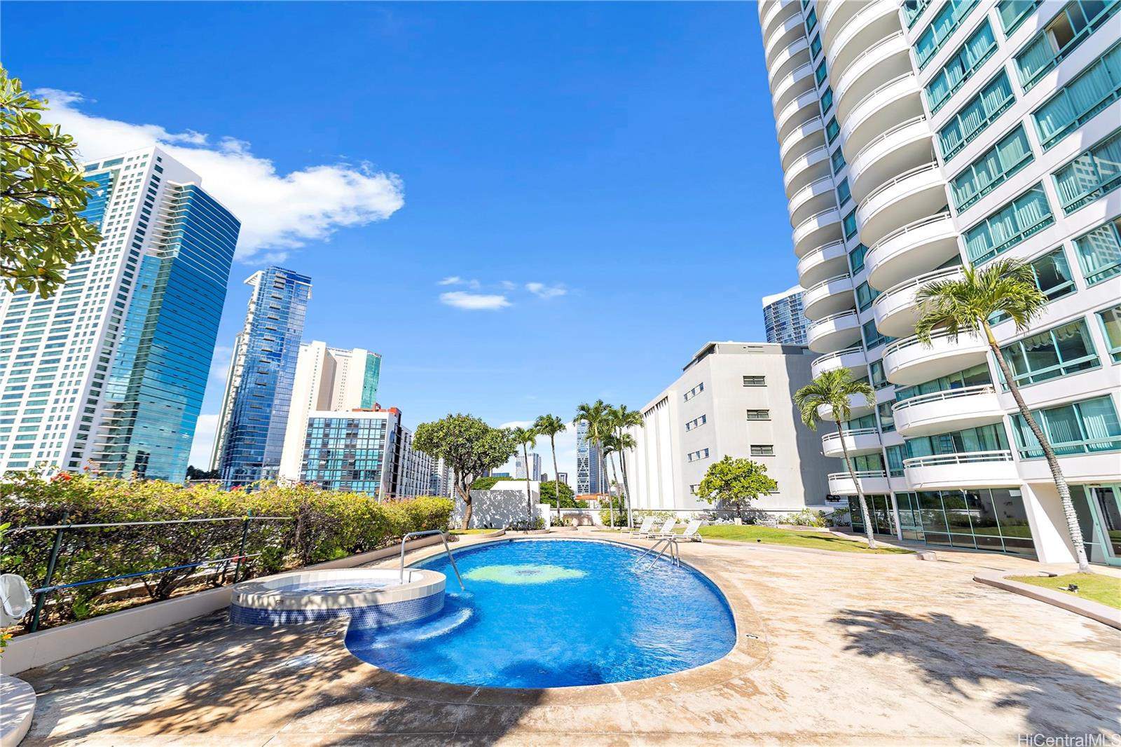 Uraku Tower Hawaii condo # 25A, Honolulu, Hawaii - photo 23 of 25